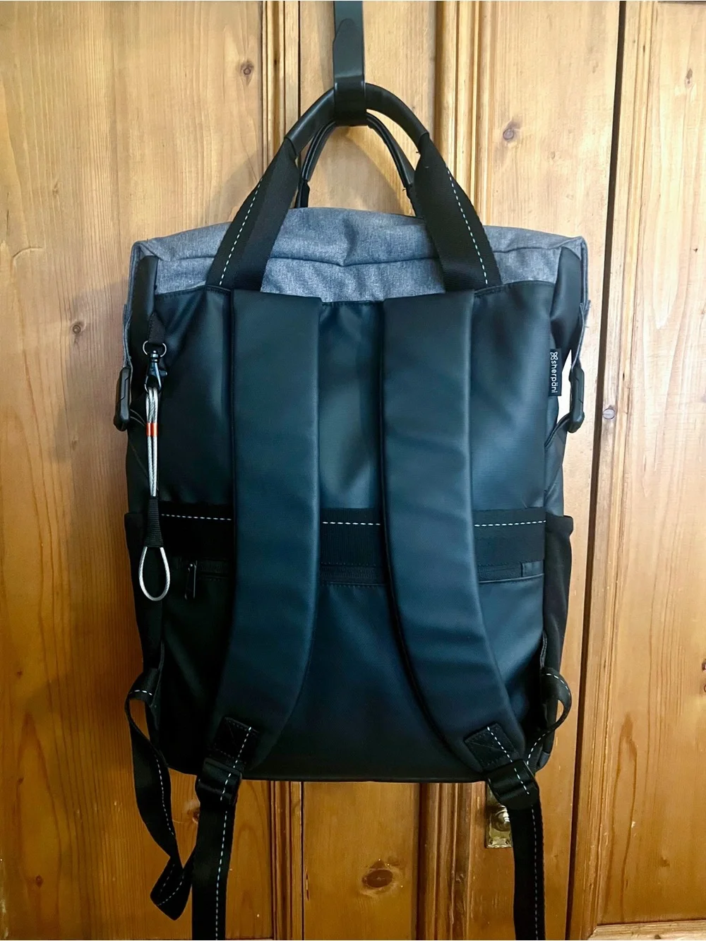 Sherpani Soleil 3-in-1 Anti-Theft Bag Gray - Plus Matching JETech Sleeve